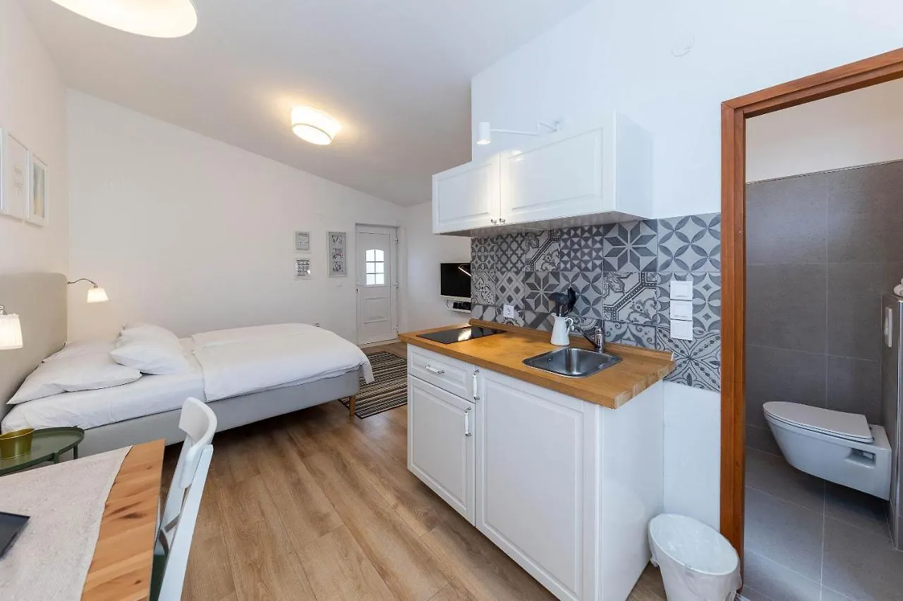 Villa Feral Apartments Crikvenica