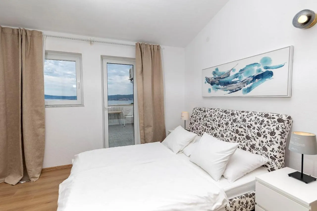 Villa Feral Apartments 0*, Crikvenica Croatia